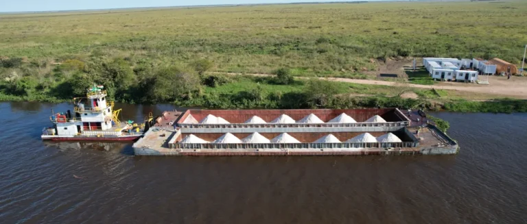 Sector exportador apuesta a la cooperación con EEUU para potenciar Puerto Busch