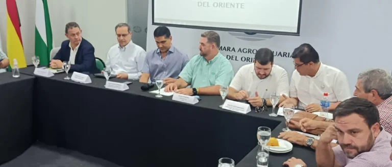 Gobierno y productores avanzan en liberar exportaciones y competitividad